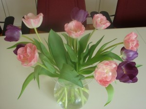 Tulipaner på bordet